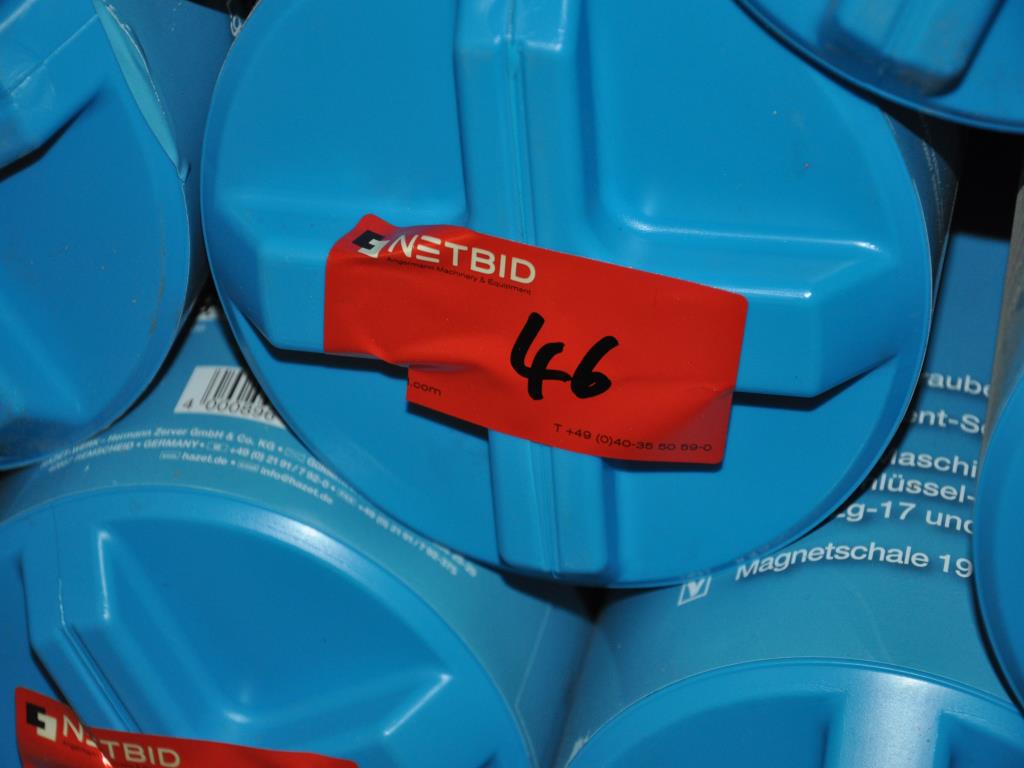 Machines, tools, merchandise / workshop equipment of the automobile sector / <br>tyre service-11